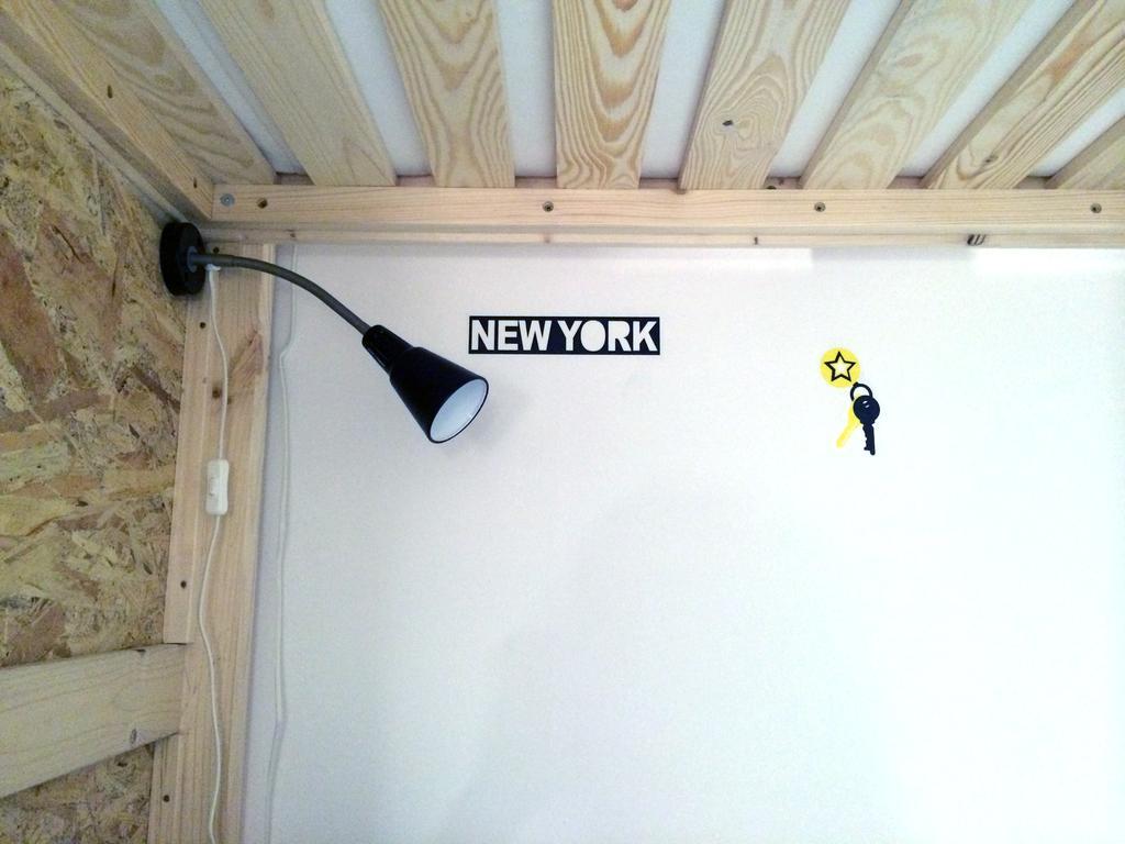 Hostel Oras VNO Rum bild